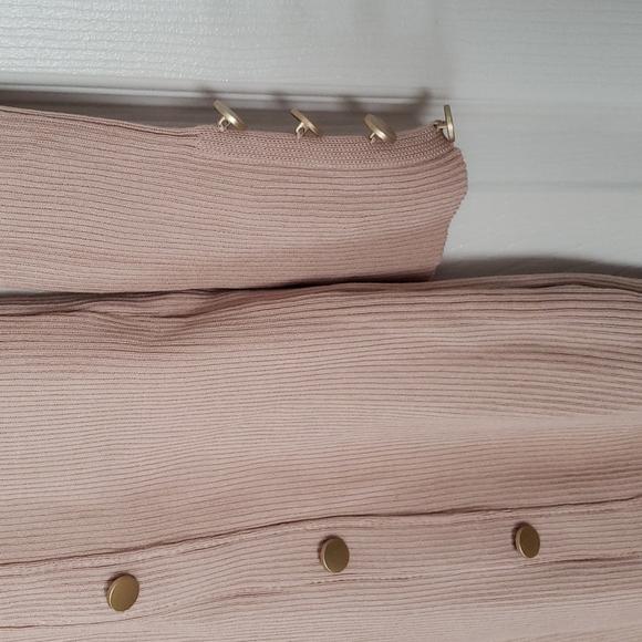 NWOT Beautiful knitted dress - Picture 3 of 4